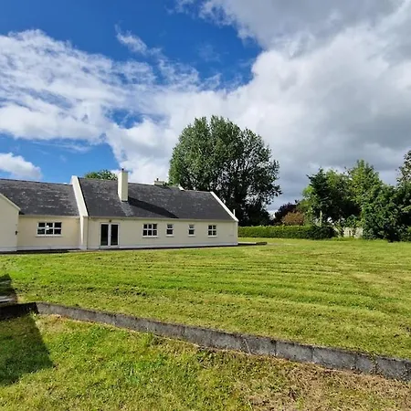 Welcome To Lakeland Fishery! Сasa de vacaciones *