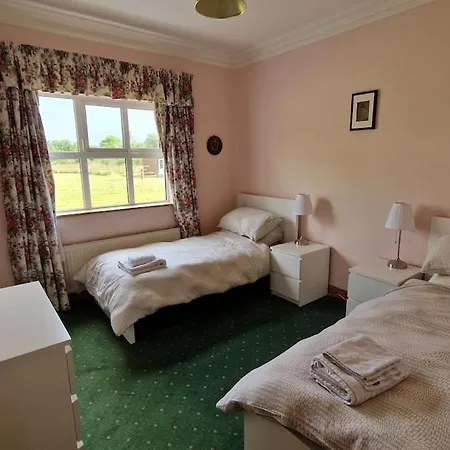 Сasa de vacaciones Welcome To Lakeland Fishery! *