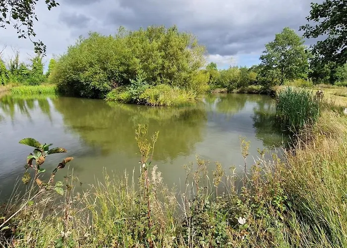 Welcome To Lakeland Fishery! Сasa de vacaciones Rooskey